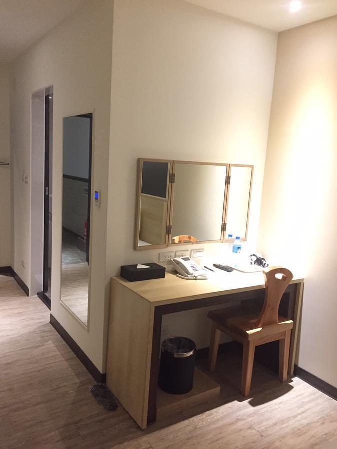 Mingli Hotel Гаосюн Экстерьер фото